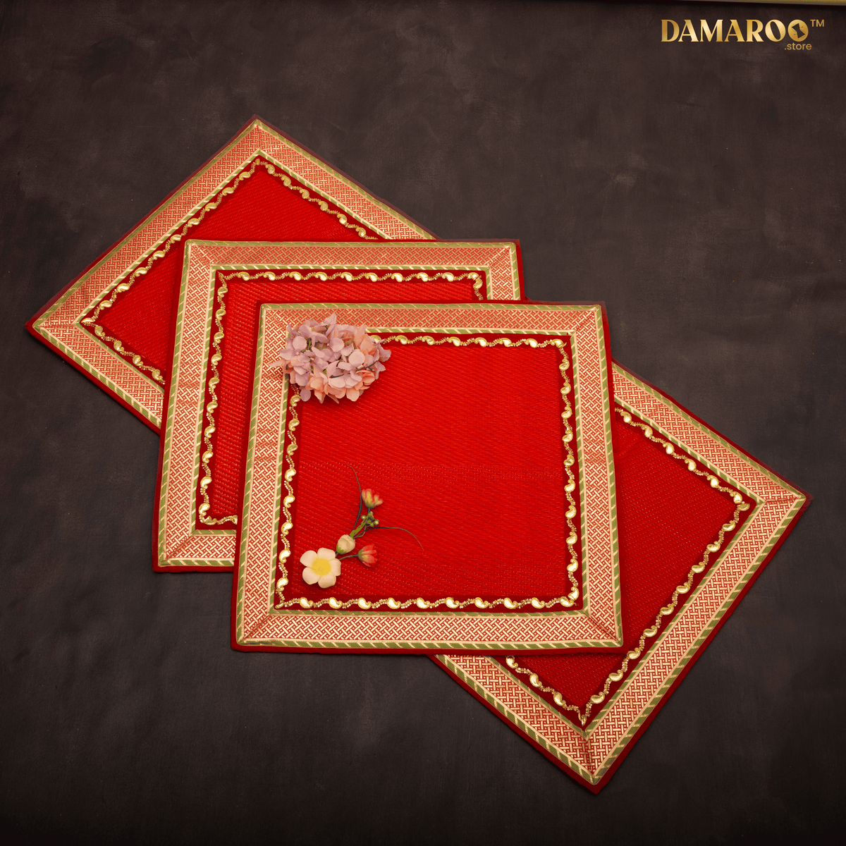 The Courtyard Aasan Set of 3