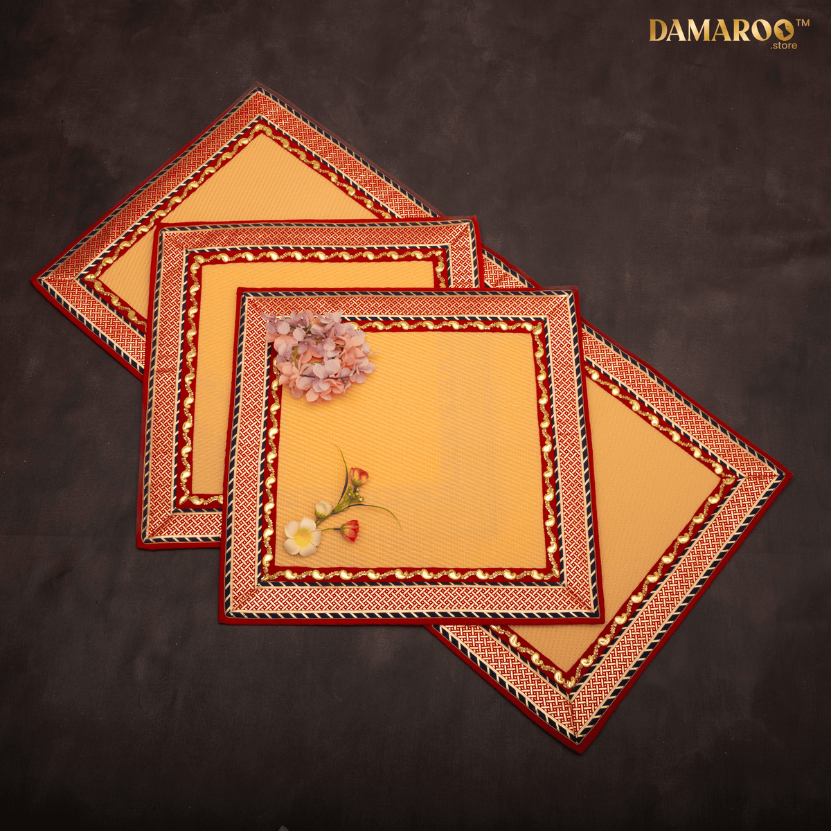 The Courtyard Aasan Set of 3