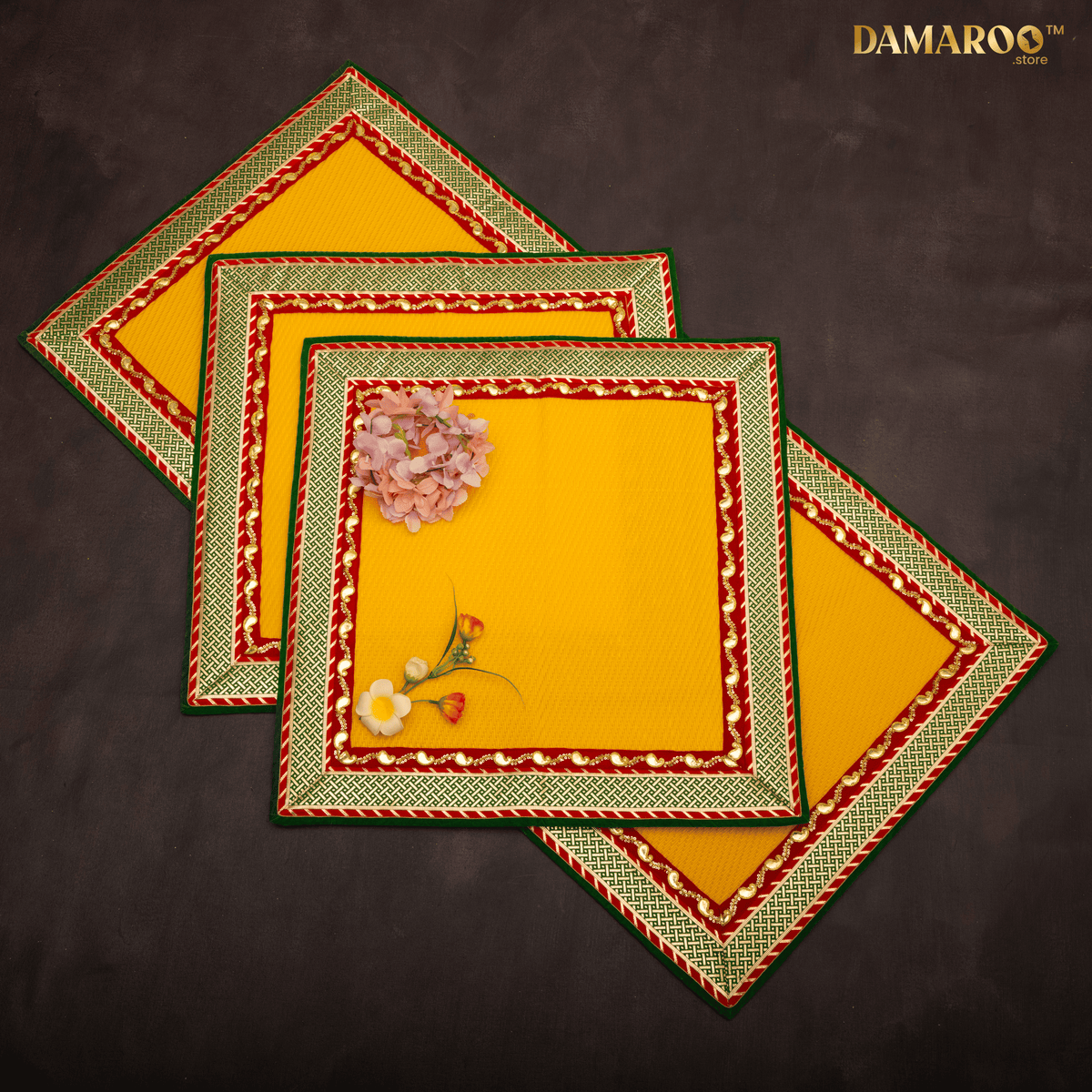 The Courtyard Aasan Set of 3