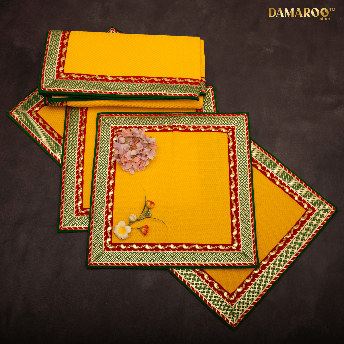 The Courtyard Aasan Set of 4