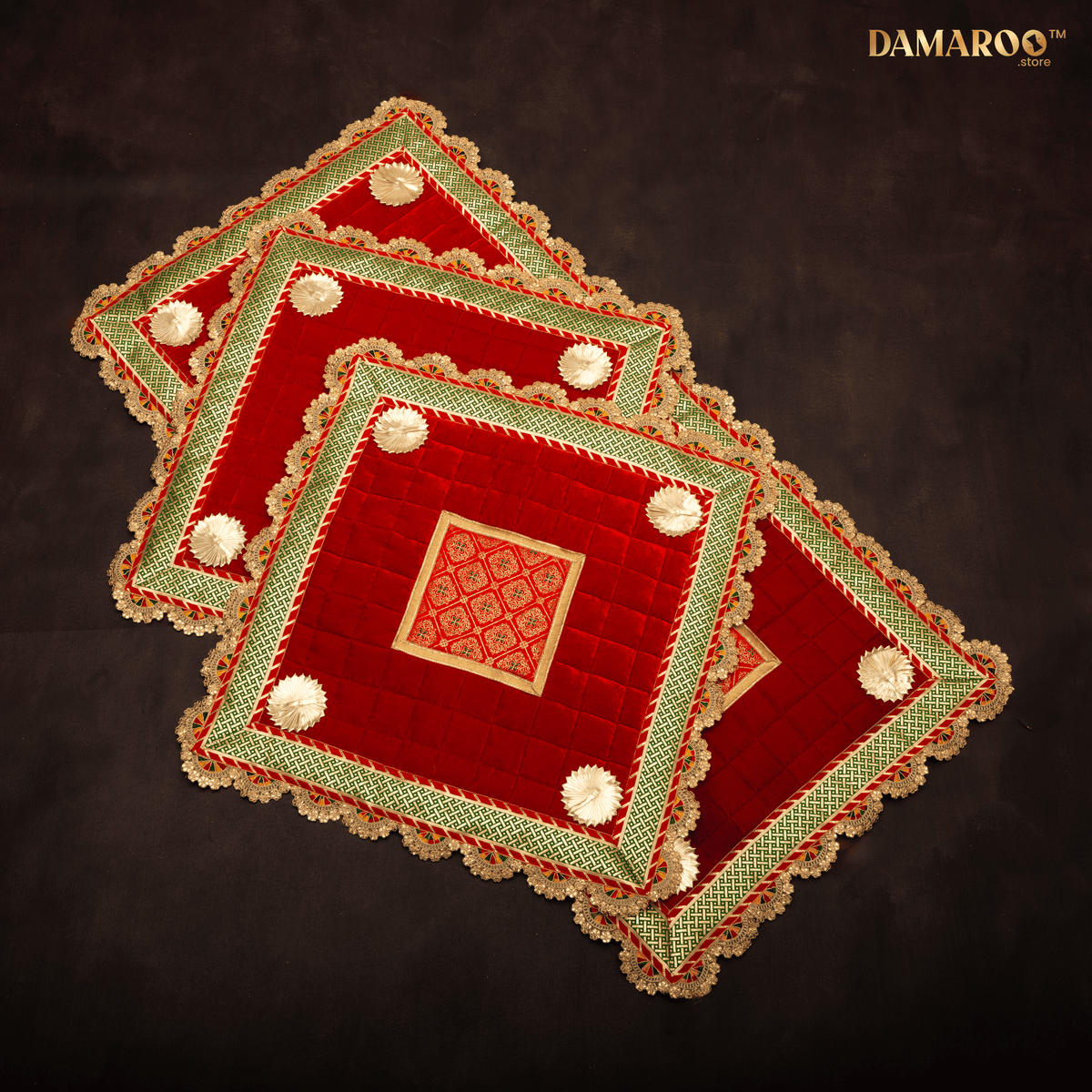 The Royal Medallion Aasan Set