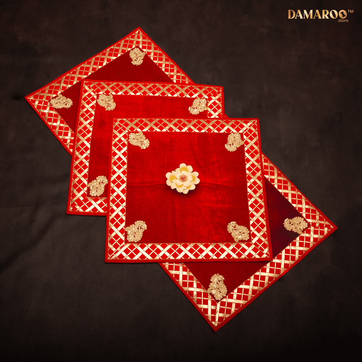 The Crest Aasan Set